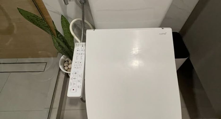 Condo en alquiler y en venta de 1 habitaciones en Watthana, Bangkok