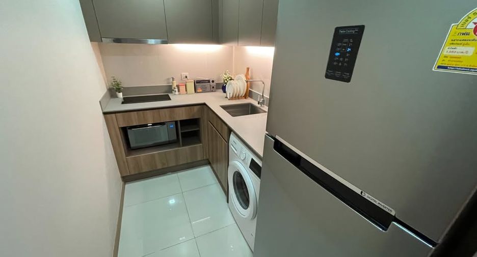 Condo en alquiler y en venta de 1 habitaciones en Watthana, Bangkok