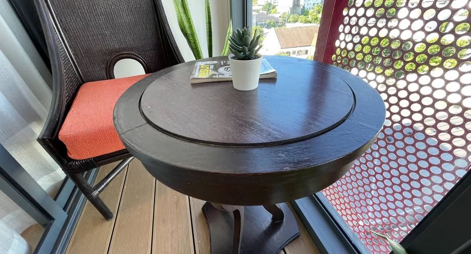 Condo en alquiler y en venta de 1 habitaciones en Watthana, Bangkok