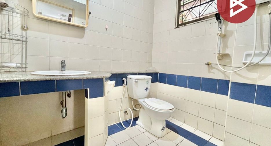 For sale 3 bedrooms house in Mueang Samut Prakan, Samut Prakan