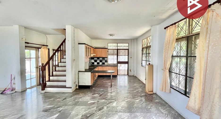 For sale 3 bedrooms house in Mueang Samut Prakan, Samut Prakan