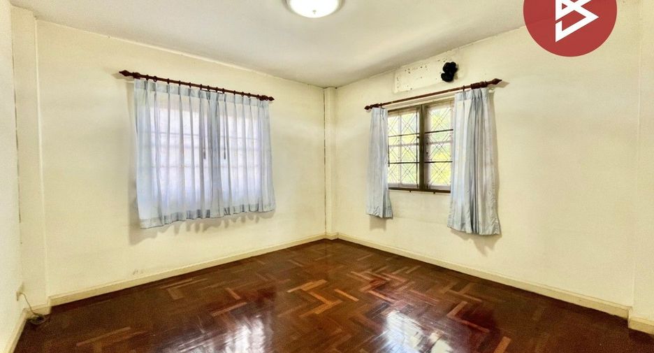 For sale 3 bedrooms house in Mueang Samut Prakan, Samut Prakan