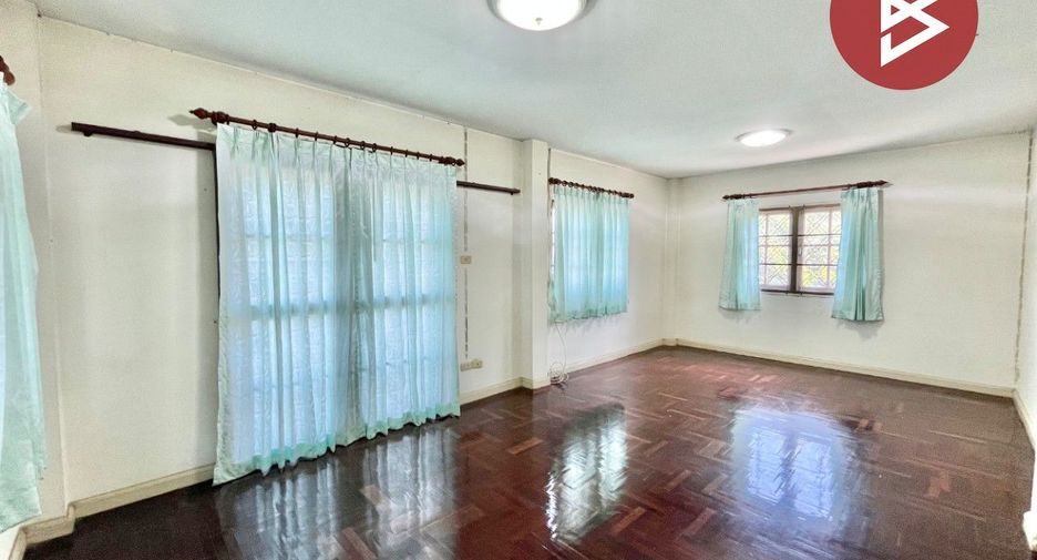 For sale 3 bedrooms house in Mueang Samut Prakan, Samut Prakan