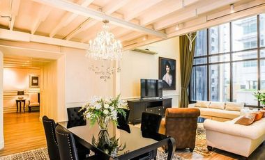 Condo en alquiler y en venta de 3 habitaciones en Khlong Toei, Bangkok