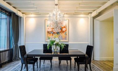Condo en alquiler y en venta de 3 habitaciones en Khlong Toei, Bangkok