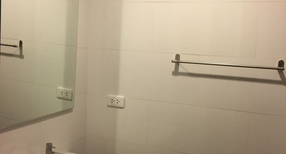 À louer 1 chambre condo à Watthana, Bangkok