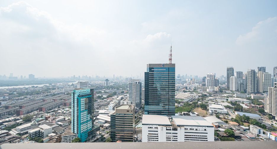For rent 1 bed condo in Khlong Toei, Bangkok