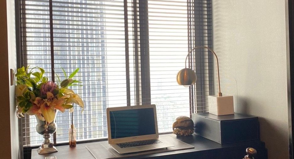 For rent 2 bedrooms condo in Sathon, Bangkok