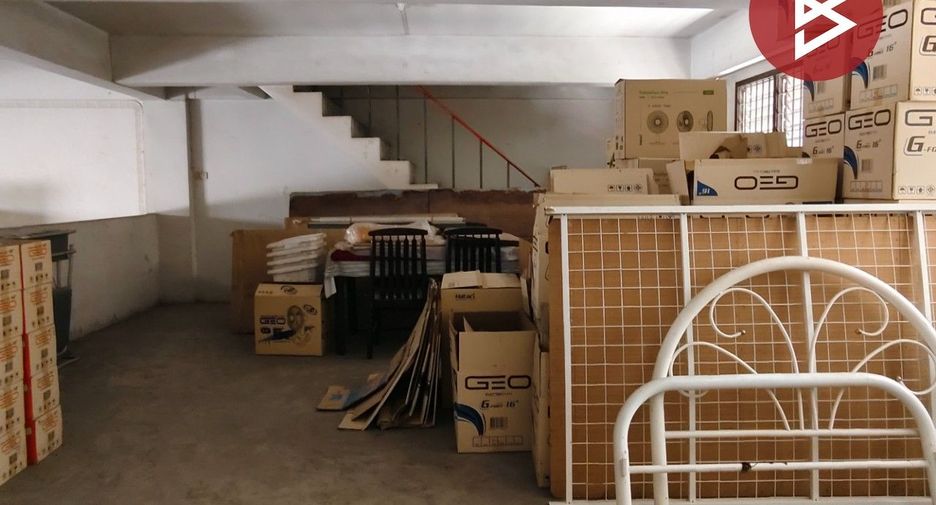 For sale 1 bed retail Space in Mueang Nakhon Si Thammarat, Nakhon Si Thammarat