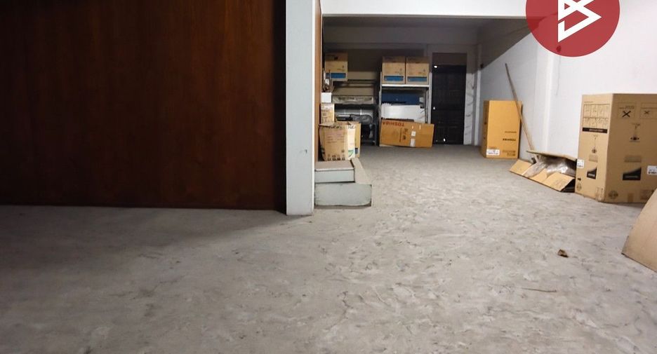 For sale 1 bed retail Space in Mueang Nakhon Si Thammarat, Nakhon Si Thammarat