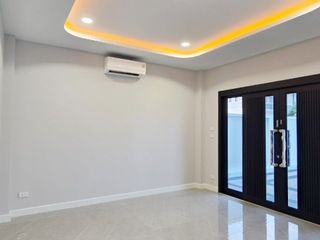 For sale 4 bedrooms house in Bueng Kum, Bangkok