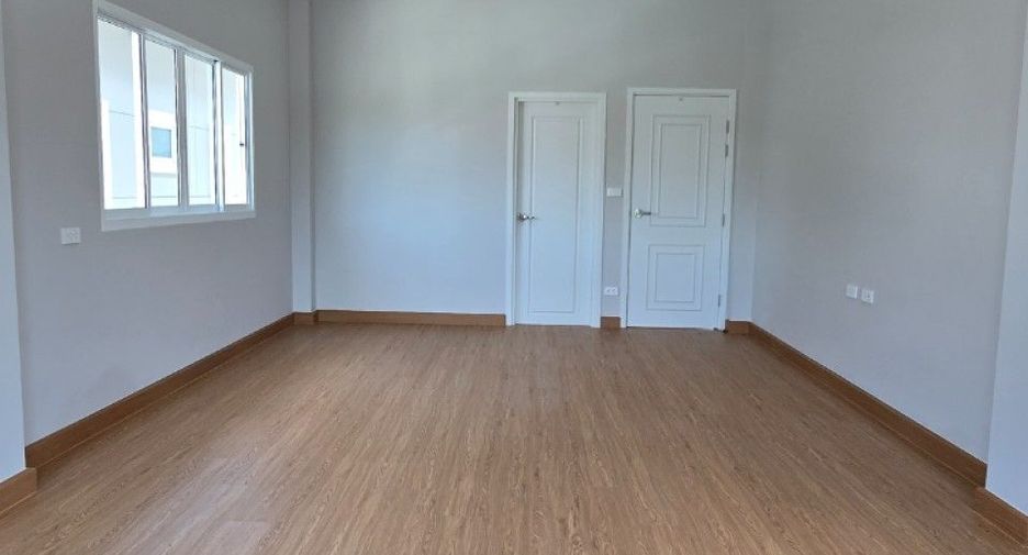 For sale 4 bedrooms house in Bueng Kum, Bangkok