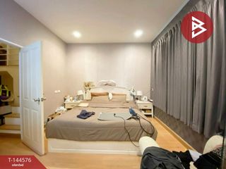 Casa adosada en venta de 4 habitaciones en Mueang Samut Sakhon, Samut Sakhon