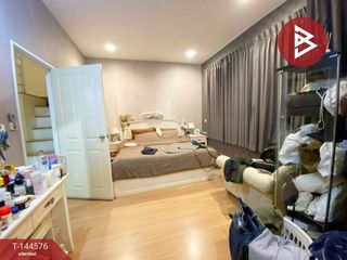 Casa adosada en venta de 4 habitaciones en Mueang Samut Sakhon, Samut Sakhon