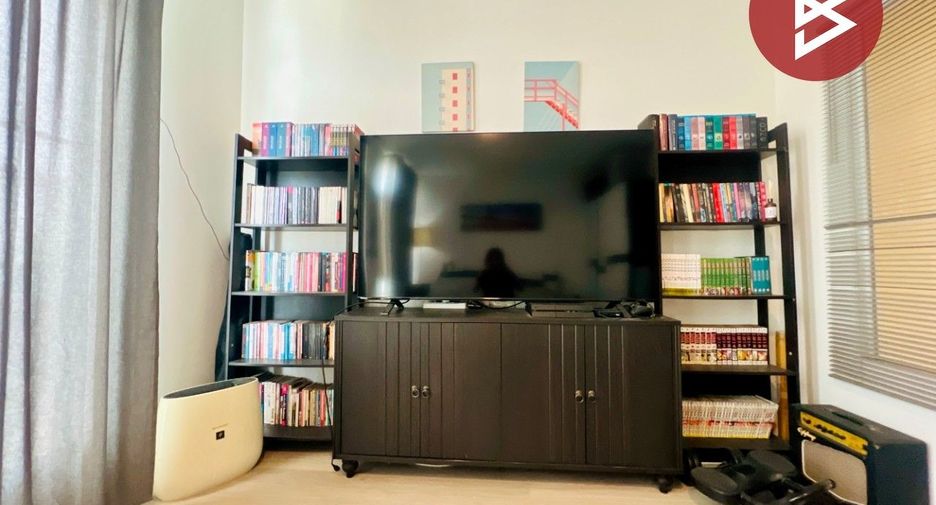 For sale 2 bedrooms townhouse in Mueang Samut Prakan, Samut Prakan