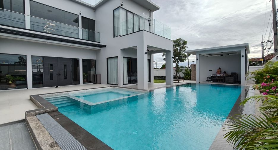 For rent and for sale 6 bedrooms villa in East Pattaya, Pattaya