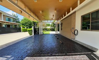 Haus zur Miete und zum Kauf mit 4 Zimmer in Pak Kret, Nonthaburi