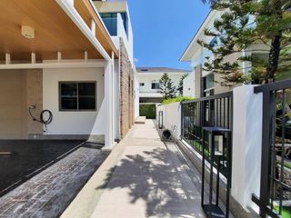 À louer et à vendre 4 chambres maison à Pak Kret, Nonthaburi