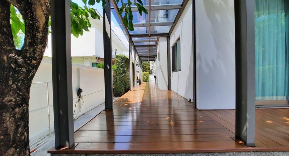 À louer et à vendre 4 chambres maison à Pak Kret, Nonthaburi