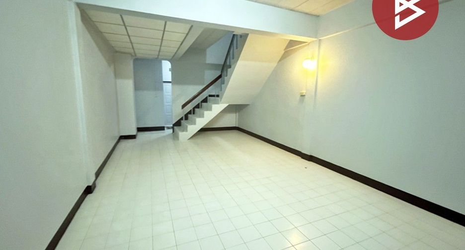 For sale 2 bedrooms townhouse in Bang Pakong, Chachoengsao
