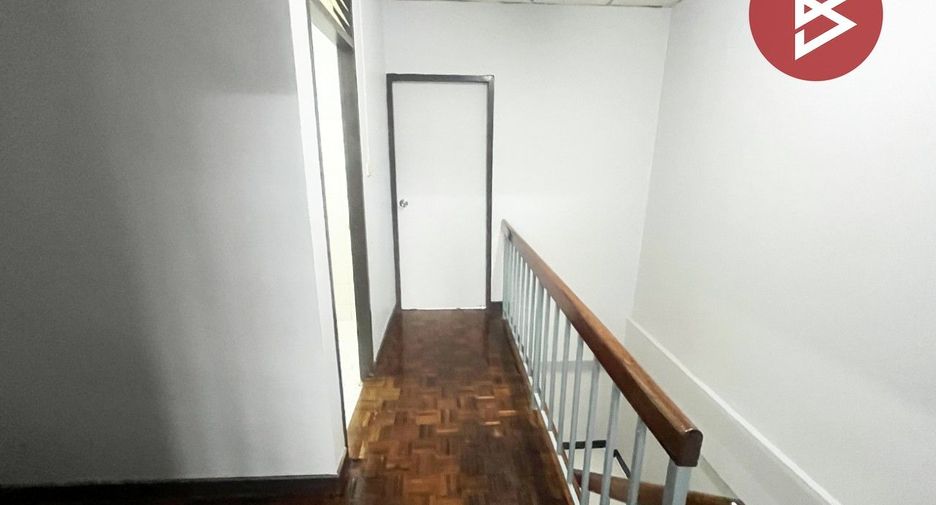 For sale 2 bedrooms townhouse in Bang Pakong, Chachoengsao