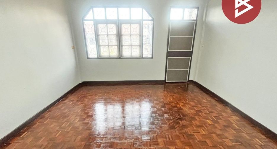 For sale 2 bedrooms townhouse in Bang Pakong, Chachoengsao