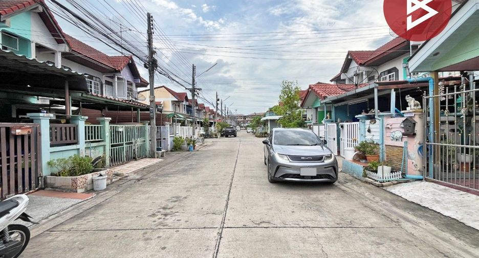 For sale 2 bedrooms townhouse in Bang Pakong, Chachoengsao