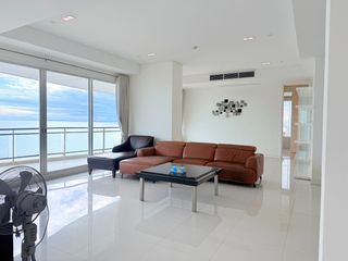 For rent 3 bedrooms condo in Bang Lamung, Chonburi