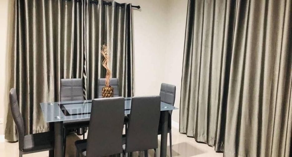 For rent 3 bedrooms house in Saraphi, Chiang Mai