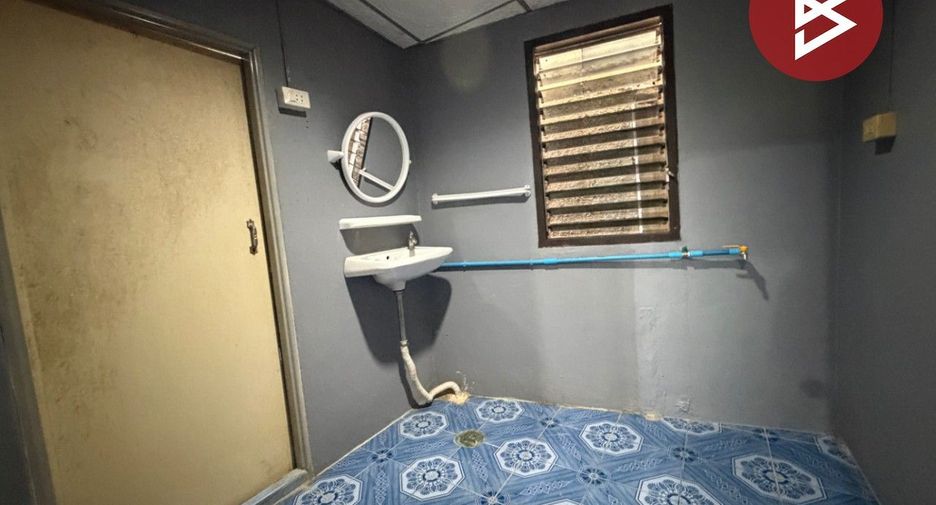 For sale 2 bedrooms townhouse in Mueang Nakhon Pathom, Nakhon Pathom