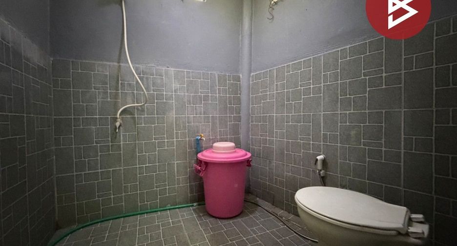 For sale 2 bedrooms townhouse in Mueang Nakhon Pathom, Nakhon Pathom