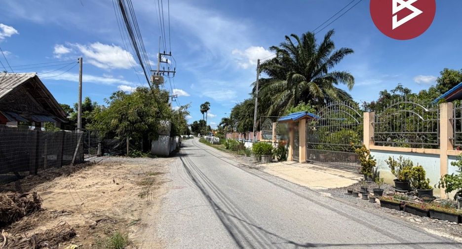 For sale 2 bedrooms townhouse in Mueang Nakhon Pathom, Nakhon Pathom