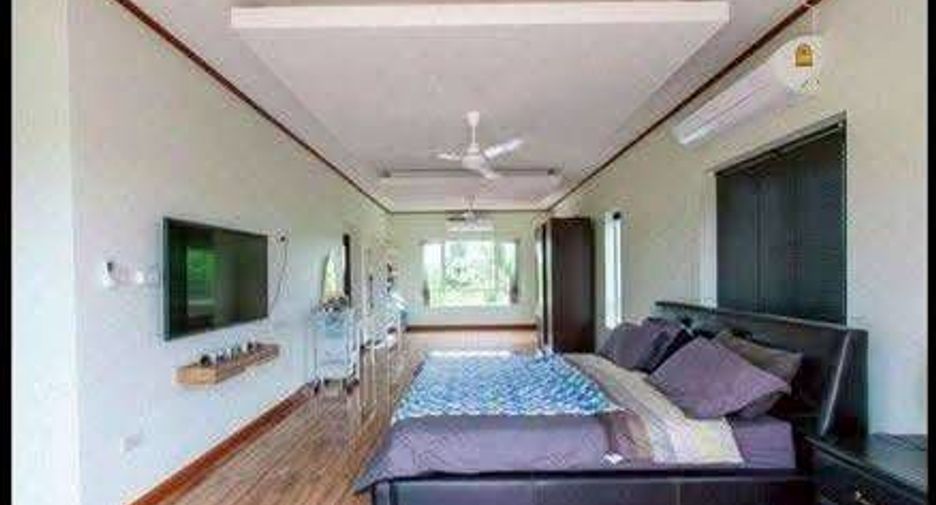 For sale 4 bedrooms villa in Sattahip, Chonburi