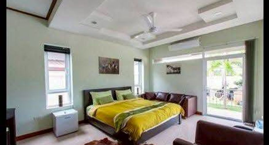 For sale 4 bedrooms villa in Sattahip, Chonburi