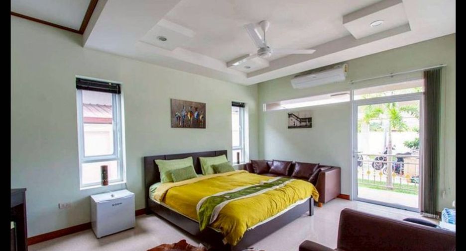 For sale 4 bedrooms villa in Sattahip, Chonburi