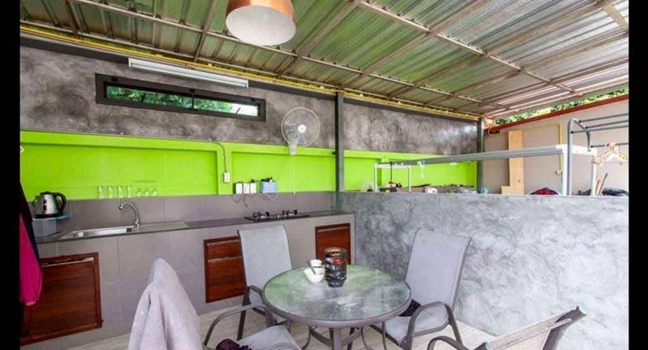 For sale 4 bedrooms villa in Sattahip, Chonburi