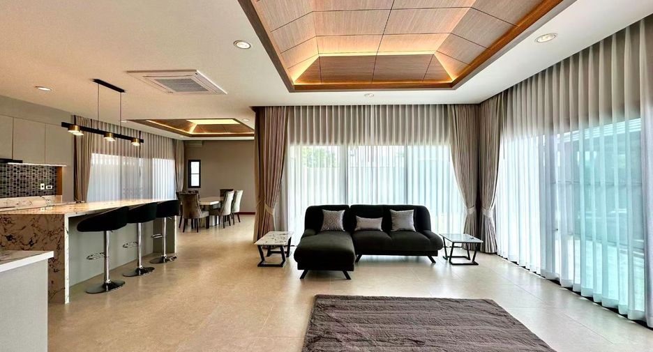 For sale 3 bedrooms house in Huay Yai, Pattaya