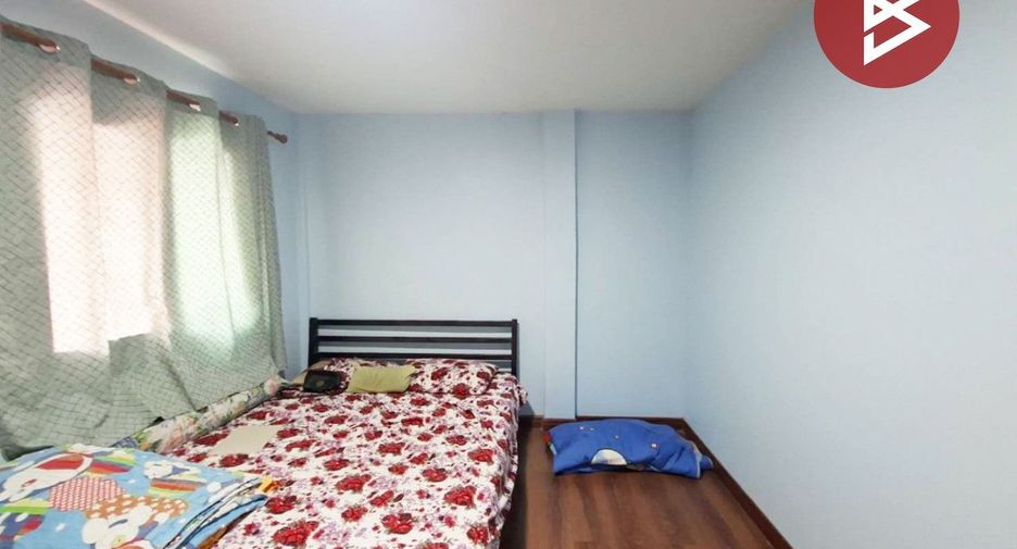 For sale 3 bedrooms townhouse in Mueang Samut Prakan, Samut Prakan
