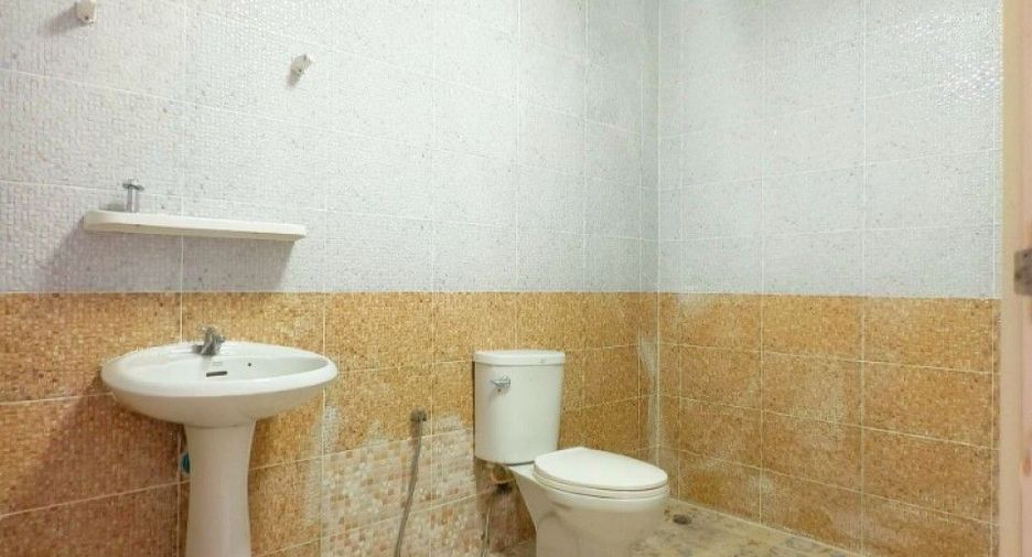 Gewerbefläche zum Kauf mit 3 Zimmer in Krathum Baen, Samut Sakhon