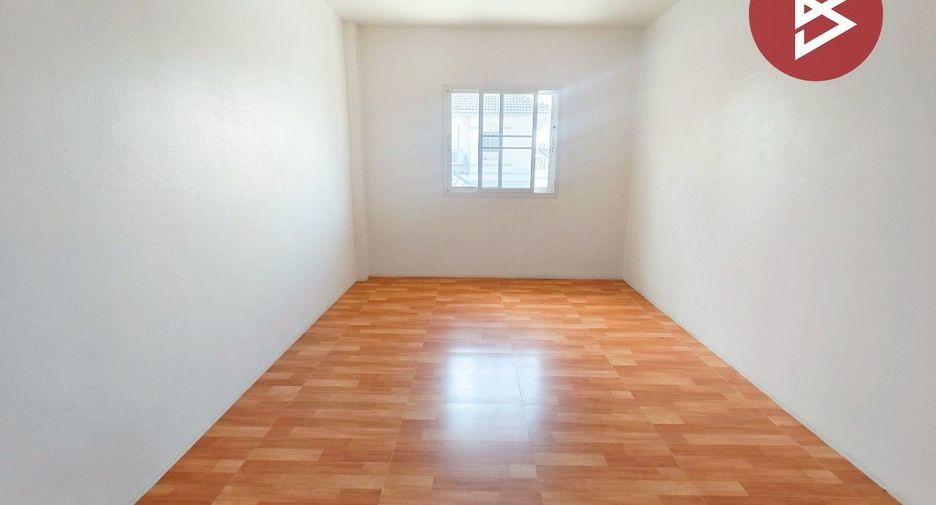 Gewerbefläche zum Kauf mit 3 Zimmer in Krathum Baen, Samut Sakhon