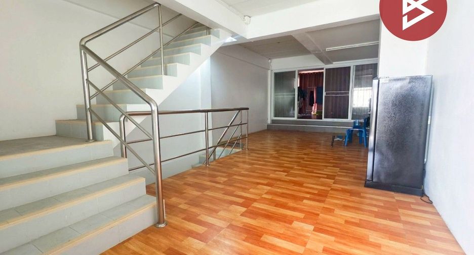 Gewerbefläche zum Kauf mit 3 Zimmer in Krathum Baen, Samut Sakhon