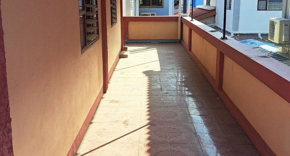 For sale 5 bedrooms townhouse in Bang Bon, Bangkok