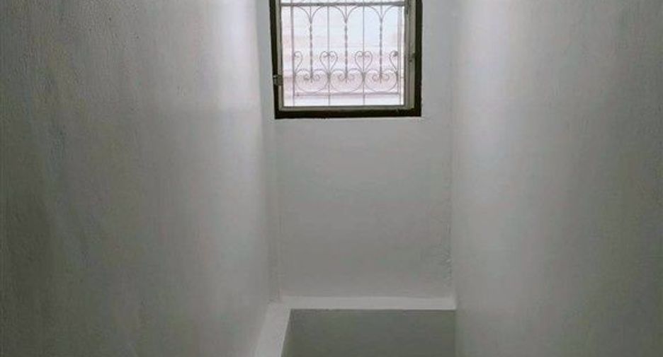 For sale 2 bedrooms townhouse in Lam Luk Ka, Pathum Thani