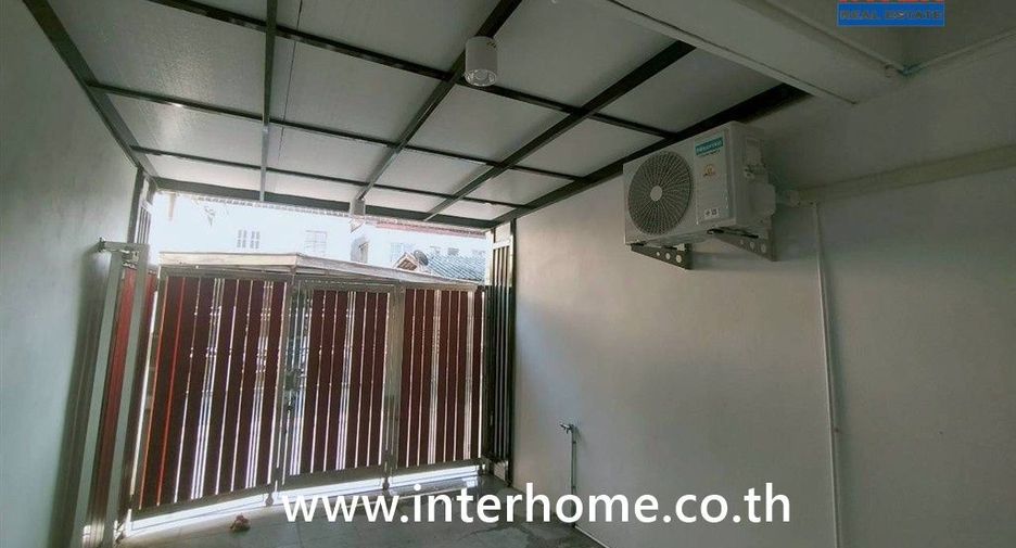 For sale 2 bedrooms townhouse in Lam Luk Ka, Pathum Thani