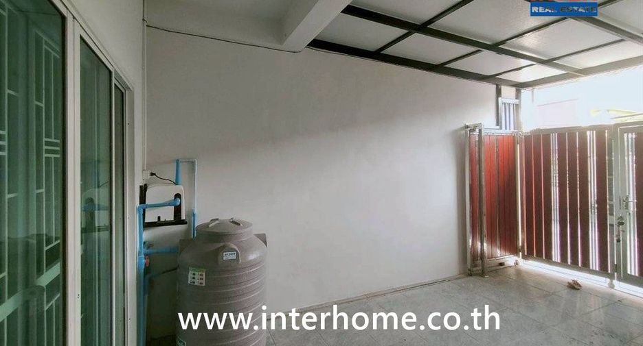 For sale 2 bedrooms townhouse in Lam Luk Ka, Pathum Thani