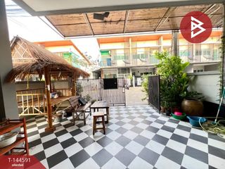 Casa adosada en venta de 3 habitaciones en Mueang Chon Buri, Chonburi