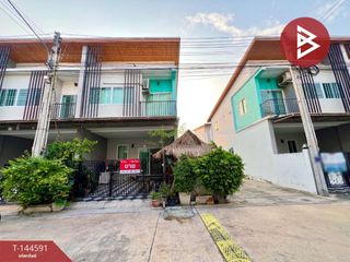 Casa adosada en venta de 3 habitaciones en Mueang Chon Buri, Chonburi