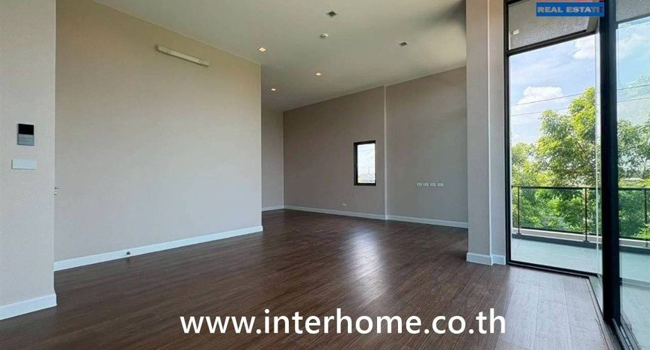 Haus zum Kauf mit 4 Zimmer in Bang Phli, Samut Prakan
