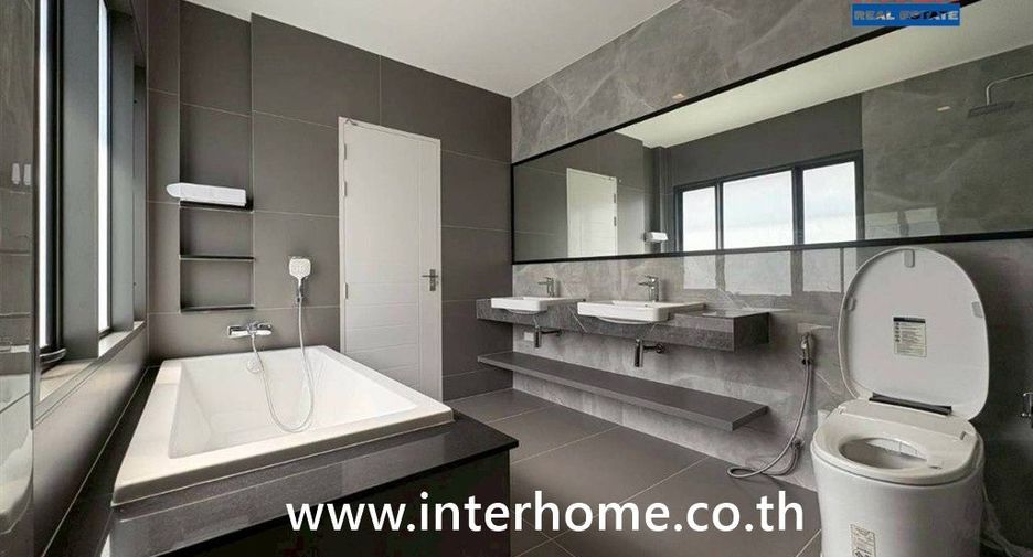 Haus zum Kauf mit 4 Zimmer in Bang Phli, Samut Prakan