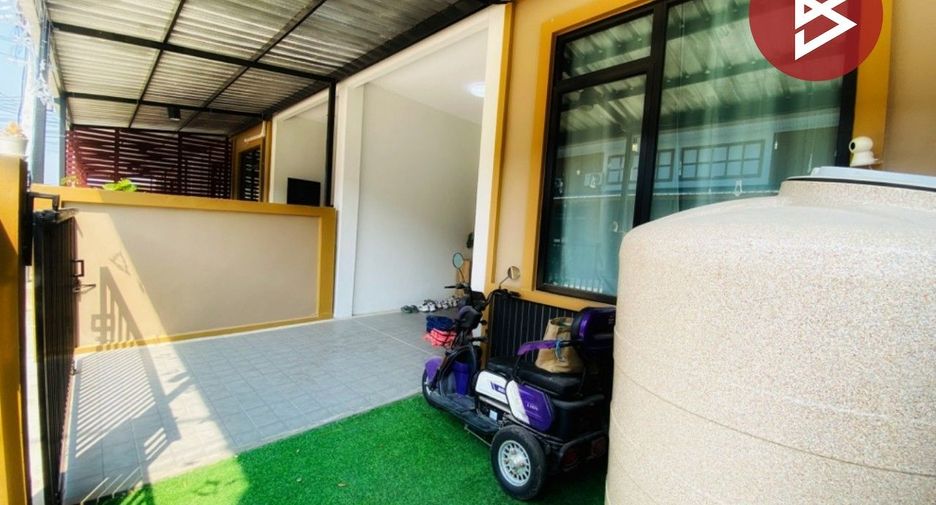 For sale 2 bedrooms townhouse in Mueang Samut Sakhon, Samut Sakhon